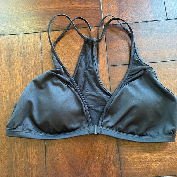 Victoria's Secret Other - Victoria’s Secret Sport black front close bra